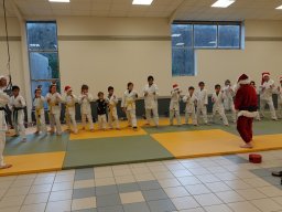 e320221217photoparcnoelnoelkarate 1324